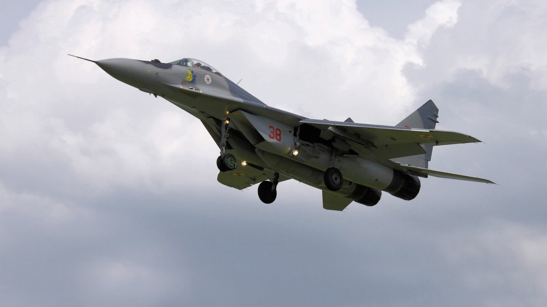 神迹之夜！塞维利亚欧战血脉觉醒 恩佐无解世界波让乌克兰球队绝望