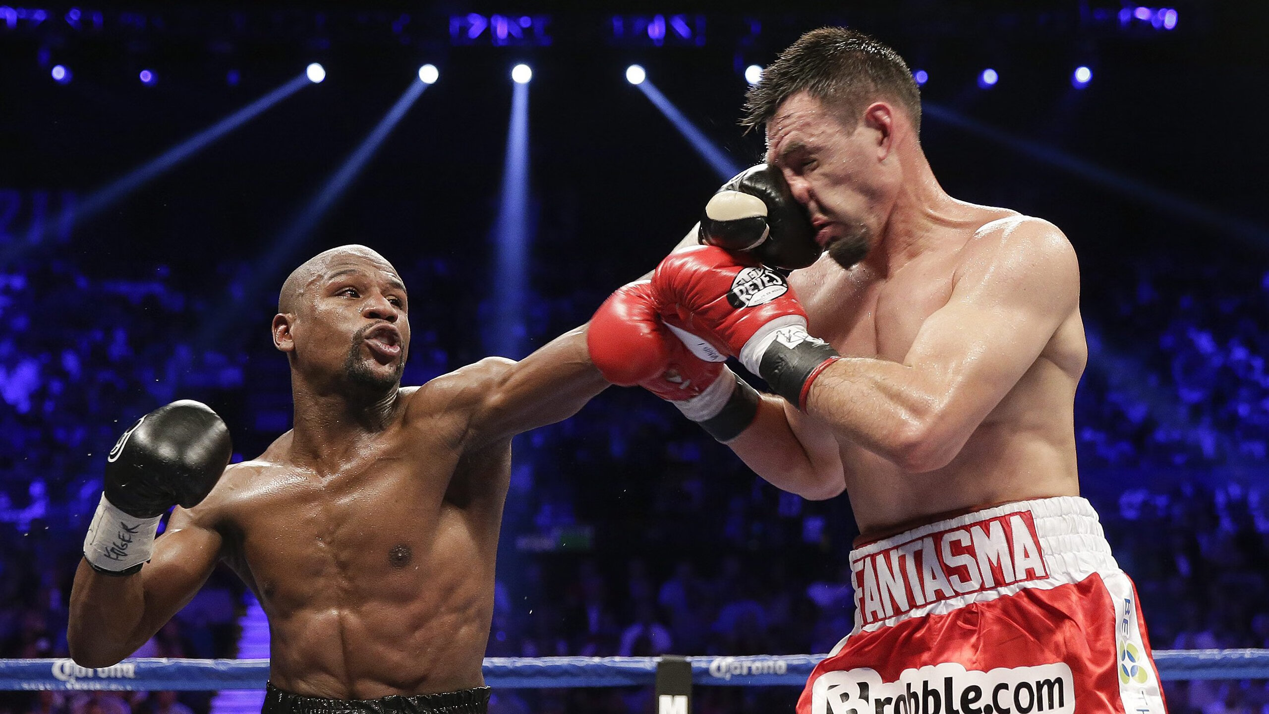 开云体育下载-双线狂飙，西班牙用技术流碾压晋级，姆巴佩在英超争冠战上演接管艺术